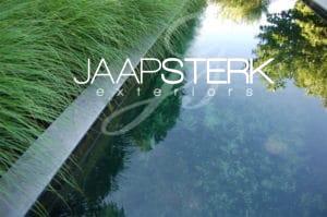 https://jaapsterk.nl/portfolio/strakke-zwemvijver-met-hardsteen-rand/